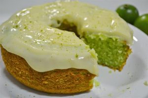 bolo-de-limão-com-iogurte